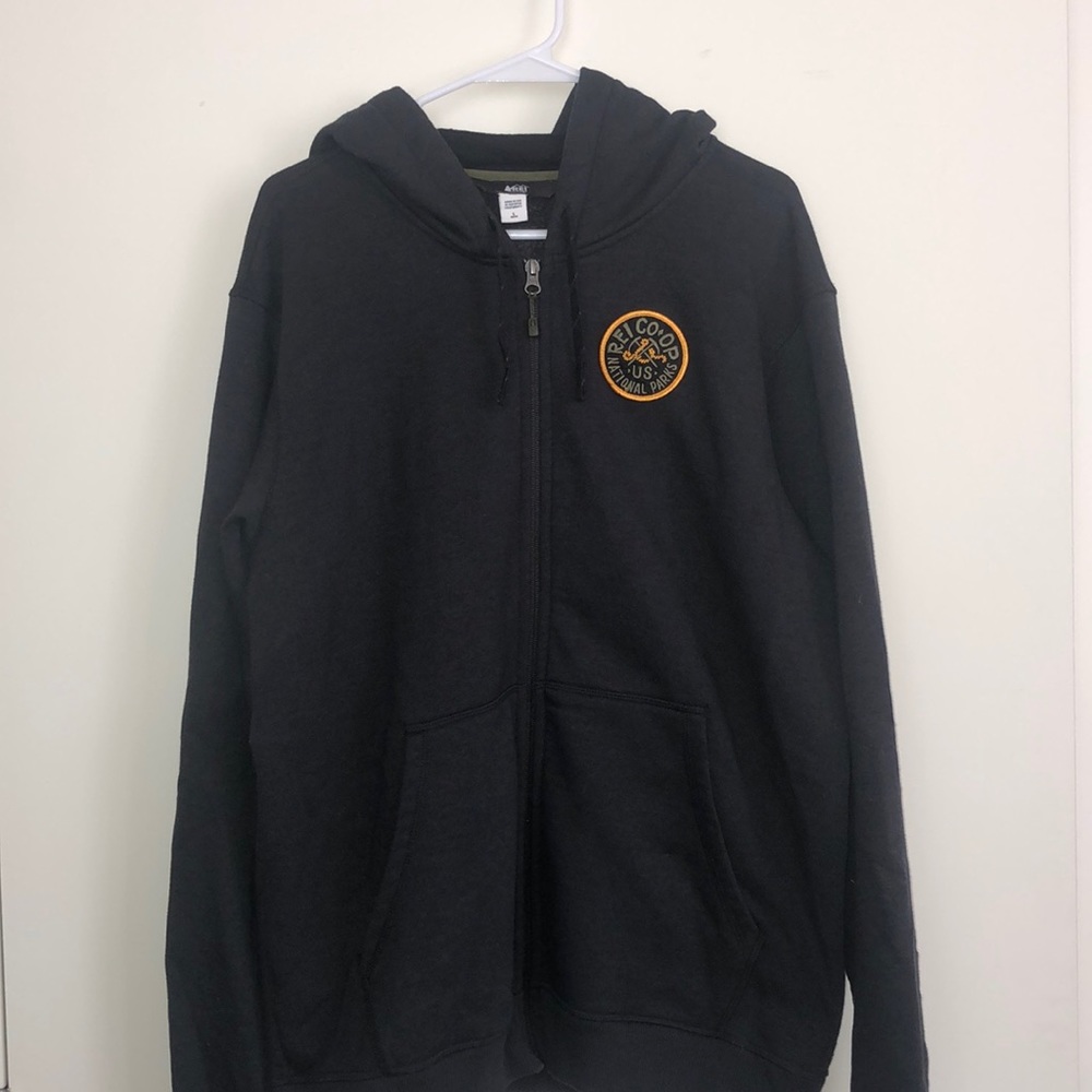REI sweat shirt